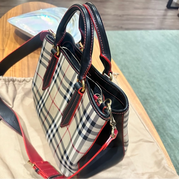 Authentic Burberry HONEY CANVAS AND BLACK LEATHER BALLINGTON HORSEFERRY BAG - Picture 4 of 7